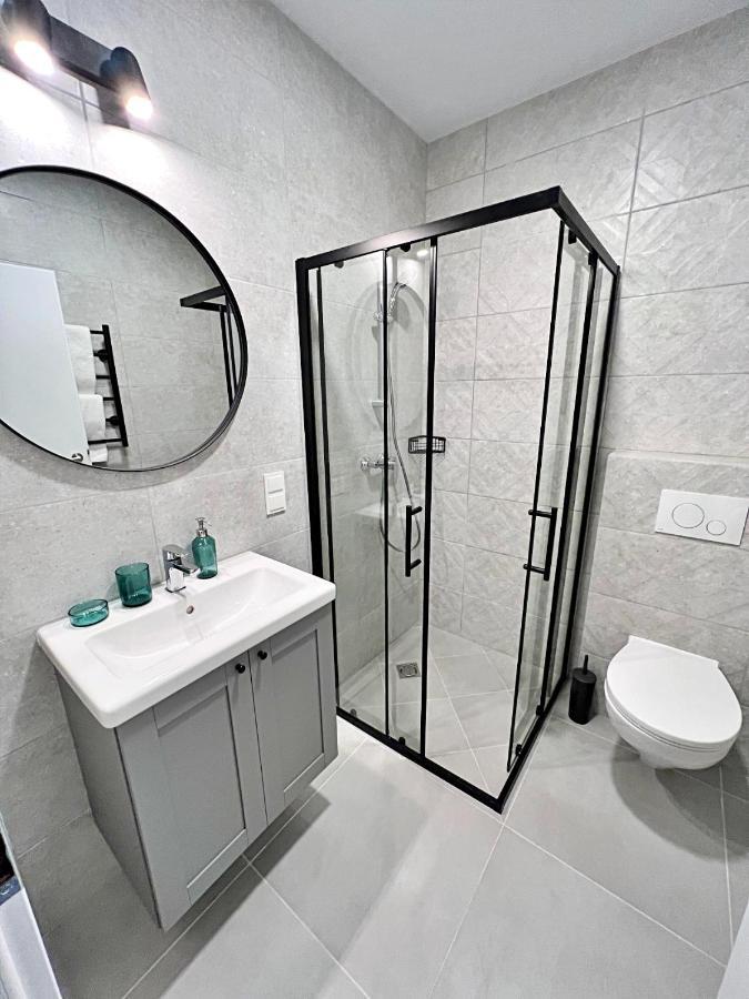 Clinic Studio Apartments By Hostlovers Kaunas Exterior foto